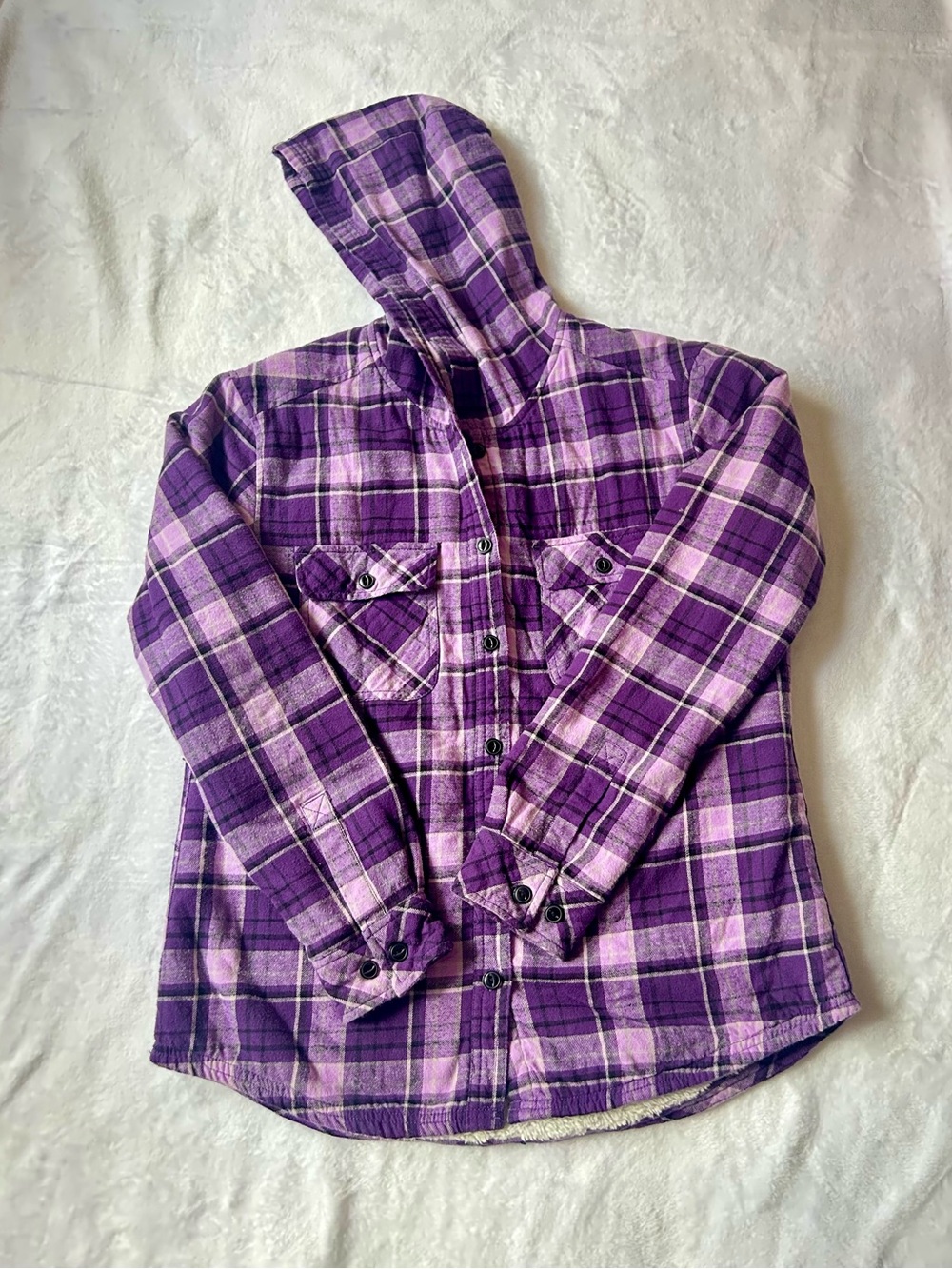 Boston Traders Women’s Medium Purple Plaid Sherpa Lined Hooded Shirt Jacket, M